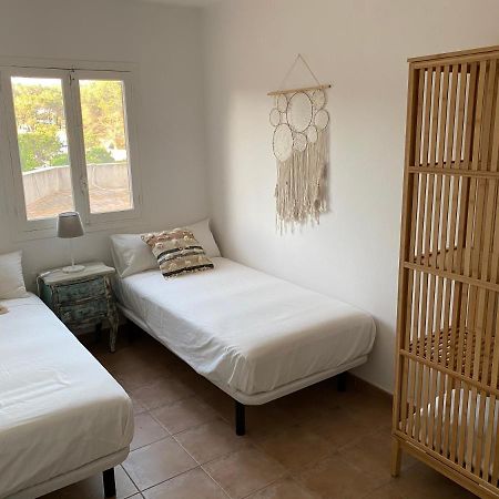 Bella Paula Apartman Es Pujols Kültér fotó