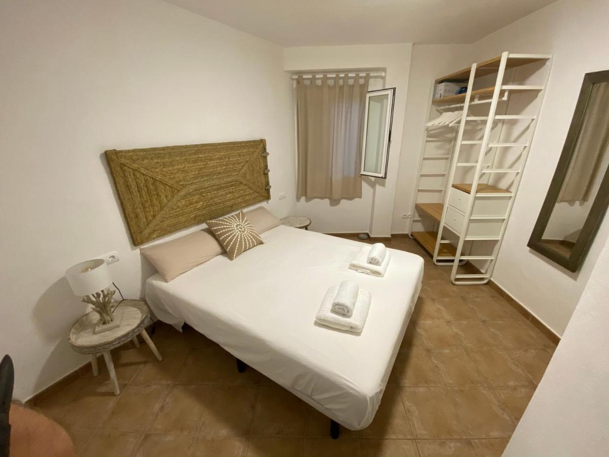 Bella Paula Apartman Es Pujols Kültér fotó